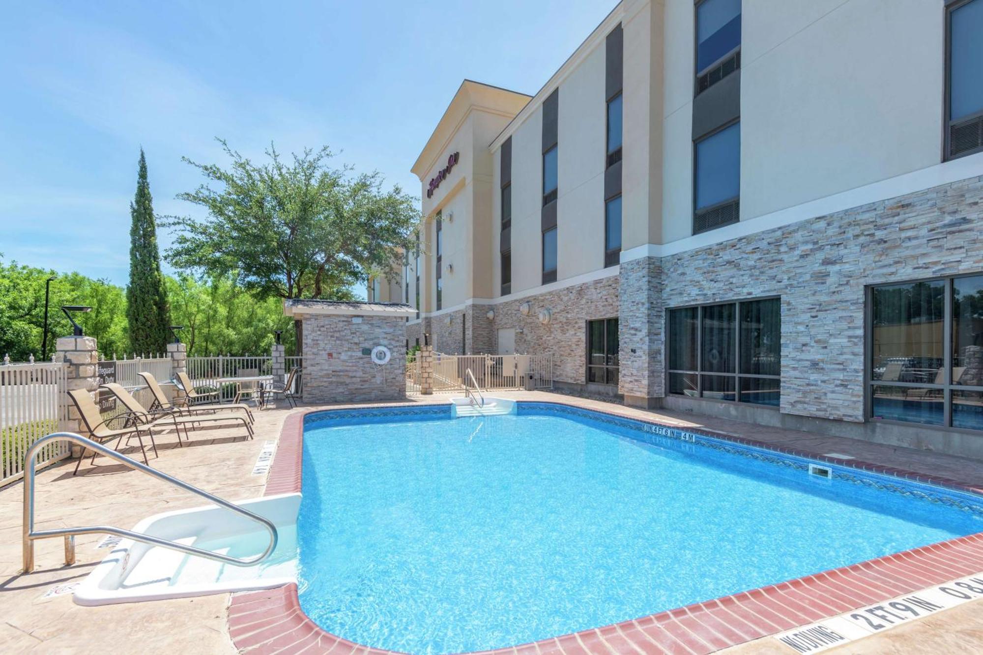 Hampton Inn Brownwood Exterior photo